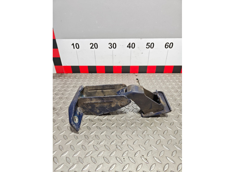 Петля двери задней правой к Citroen Jumpy, 2008г.