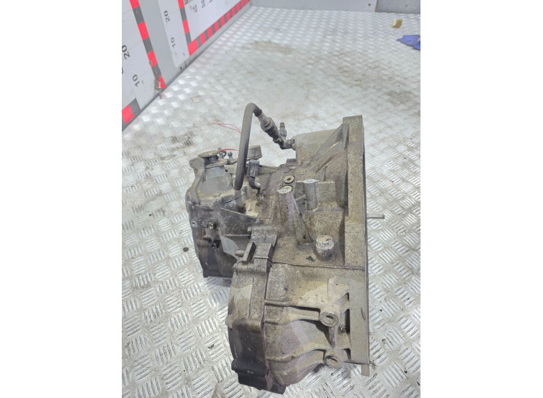 КПП механическая (МКПП) к Suzuki SX4, 2006г.