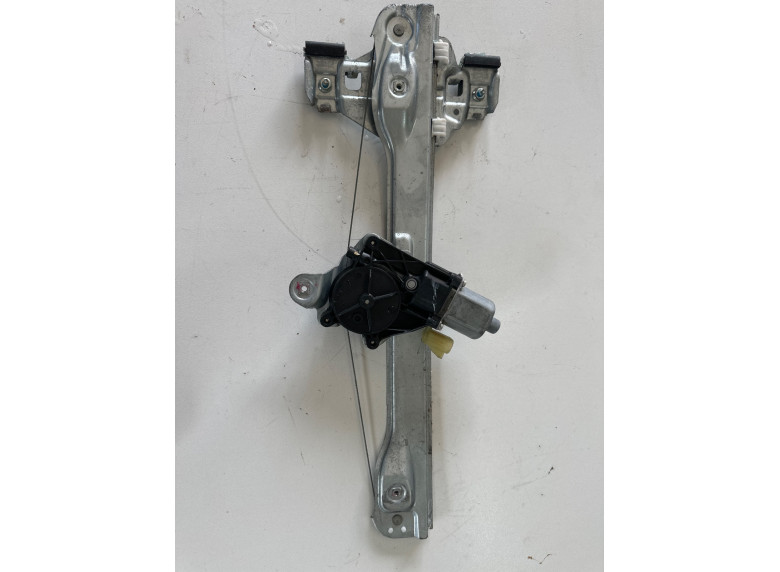 Стеклоподъемник задний правый к Chevrolet Orlando, 2011г.