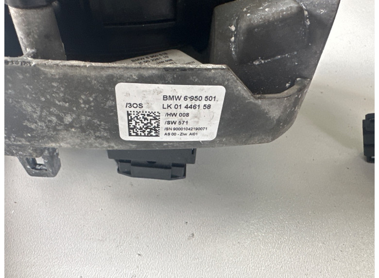 Переключатель подрулевой (стрекоза) к BMW 5 E60/E61, 2006г.