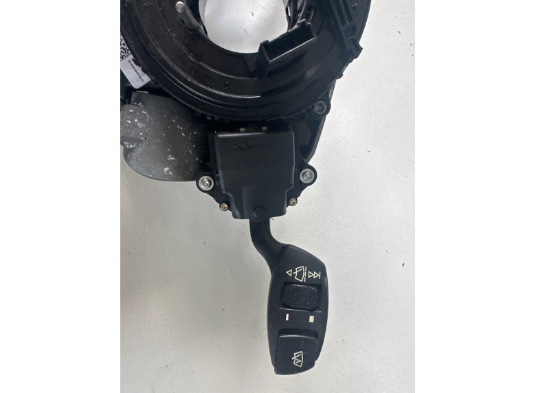 Переключатель подрулевой (стрекоза) к BMW 5 E60/E61, 2006г.