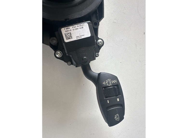 Переключатель подрулевой (стрекоза) к BMW 5 E60/E61, 2007г.