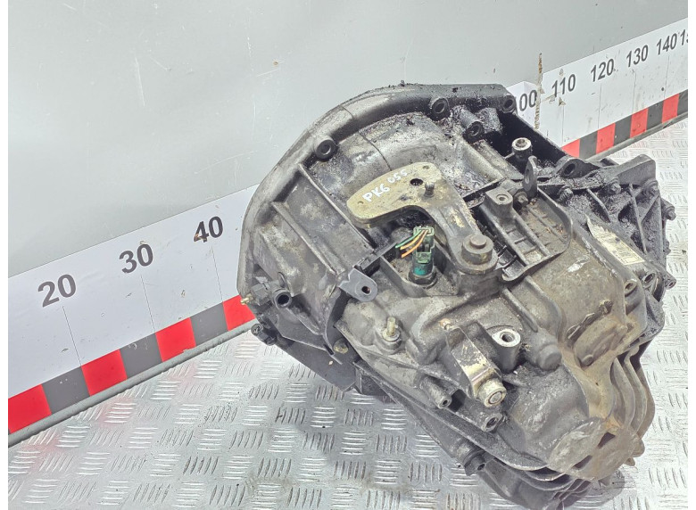 КПП механическая (МКПП) к Renault Espace, 2005г.