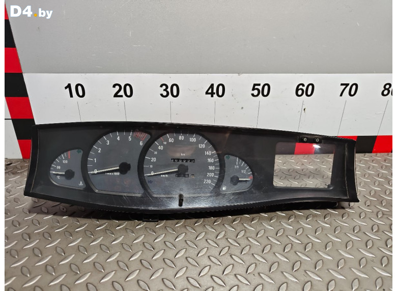 Щиток приборов (приборная панель) к Opel Omega 2001 г.