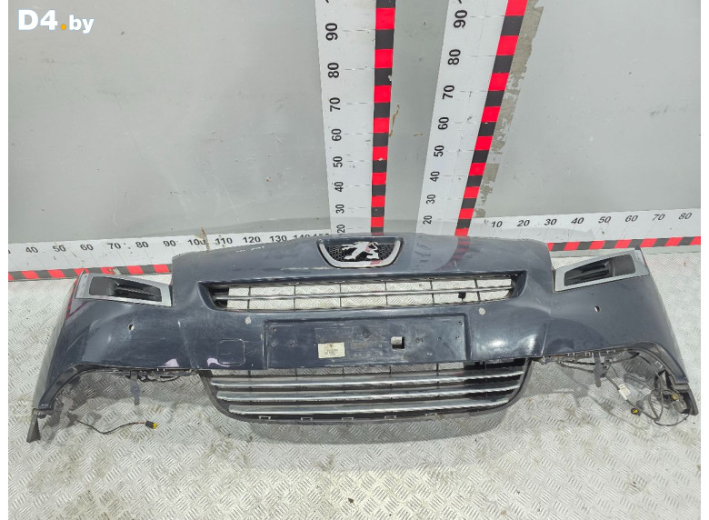 Бампер передний к Peugeot 5008 2012 г.
