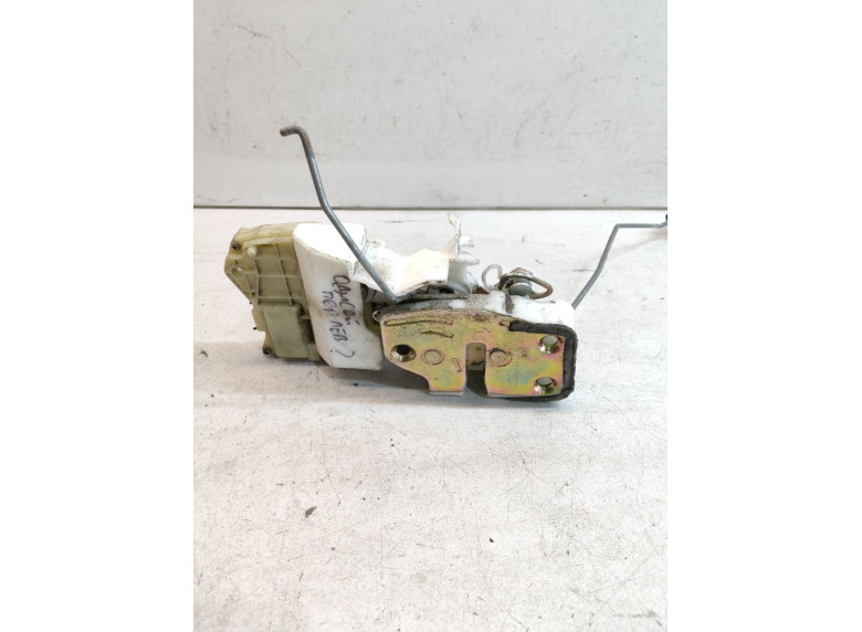 Замок двери передней левой к Honda Odyssey, 2003г.