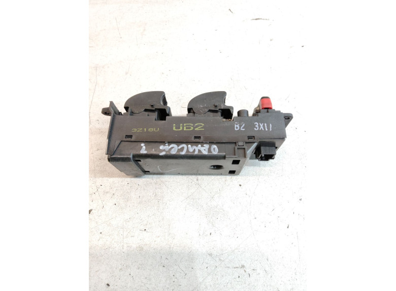 Блок управления стеклоподъемниками к Honda Odyssey, 2003г.