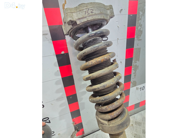 Пружина передняя к Volkswagen Touareg 2004 г.