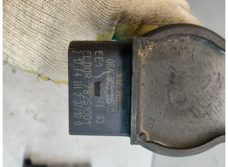 Катушка зажигания к Audi A6, 2001г.