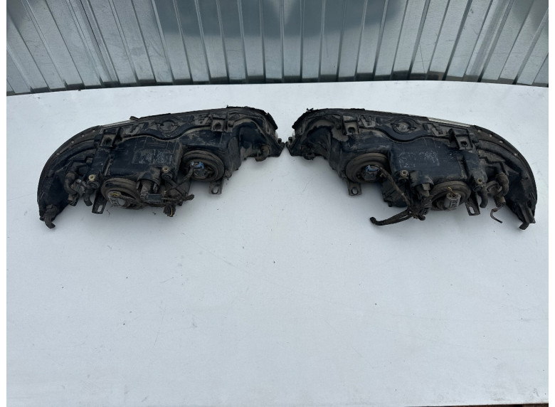 Фара передняя (комплект) к BMW 5 E39, 2001г.