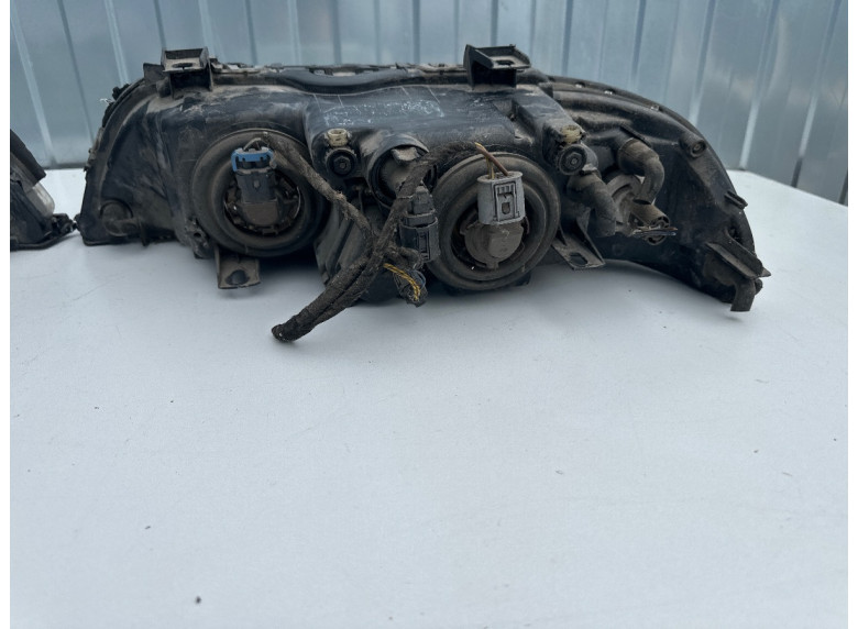 Фара передняя (комплект) к BMW 5 E39, 2001г.