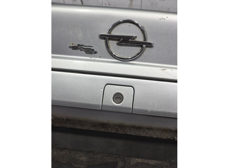 Кнопка открытия багажника к Opel Vectra, 2001г.