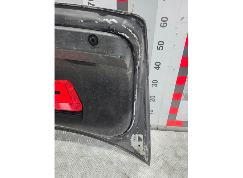 Крышка багажника (дверь 3-5) к Volkswagen Passat, 2002г.