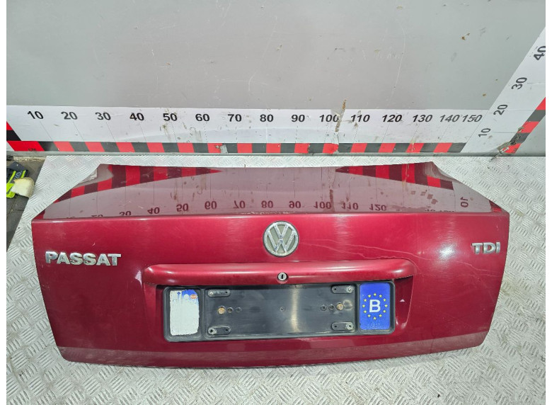 Крышка багажника (дверь 3-5) к Volkswagen Passat, 1998г.