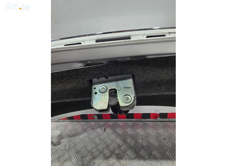 Замок багажника к Audi A4 2020 г.