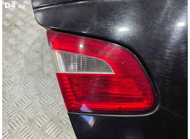 Фонарь крышки багажника левый к Skoda Superb 2010 г.