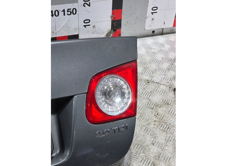 Фонарь крышки багажника правый к Volkswagen Jetta, 2008г.