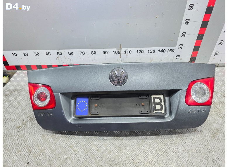 Накладка подсветки номера к Volkswagen Jetta 2008 г.