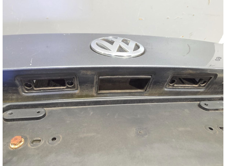 Накладка подсветки номера к Volkswagen Jetta, 2008г.