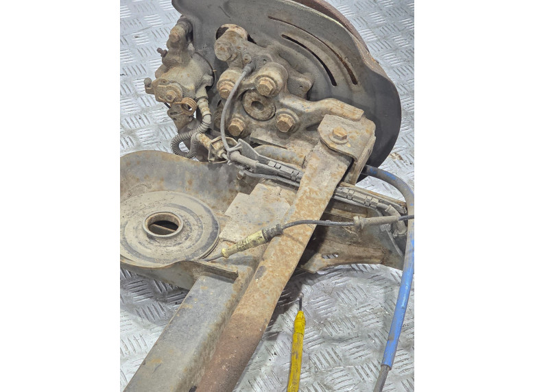 Стабилизатор подвески (поперечной устойчивости) задний к Nissan Primastar, 2004г.
