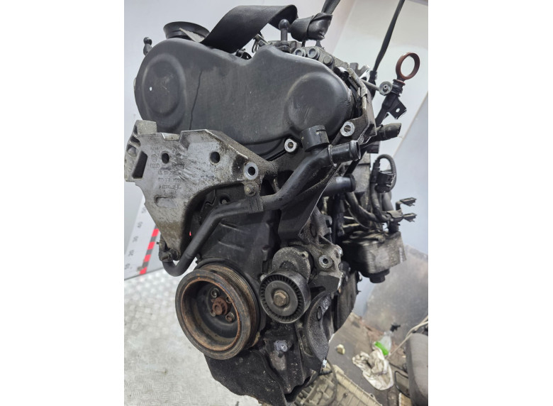 Двигатель к Volkswagen Passat, 2009г.