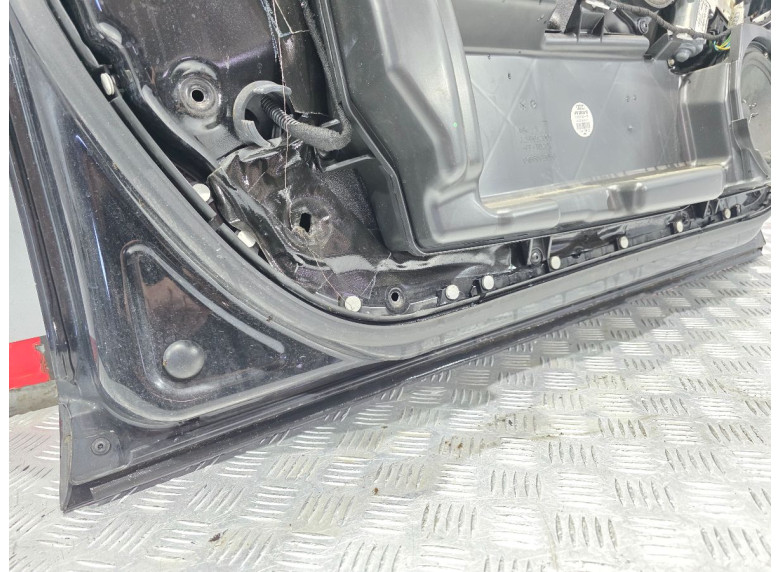 Дверь передняя левая к Audi A6, 2006г.
