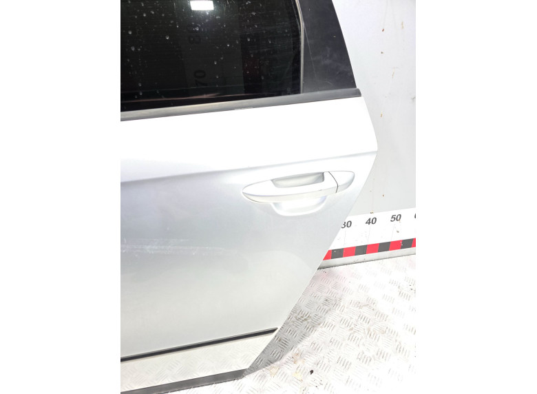 Дверь задняя левая к Volkswagen Passat, 2006г.