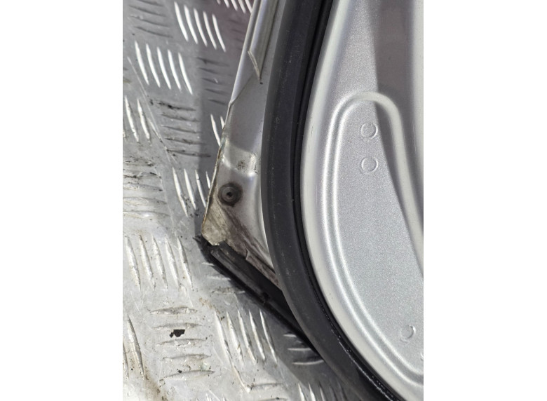 Дверь задняя левая к Volkswagen Passat, 2006г.