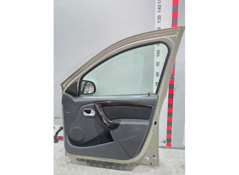 Дверь передняя правая к Dacia Duster, 2011г.