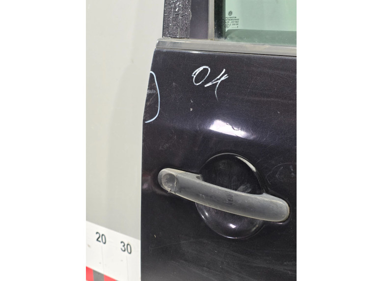 Дверь передняя правая к Volkswagen Touran, 2005г.