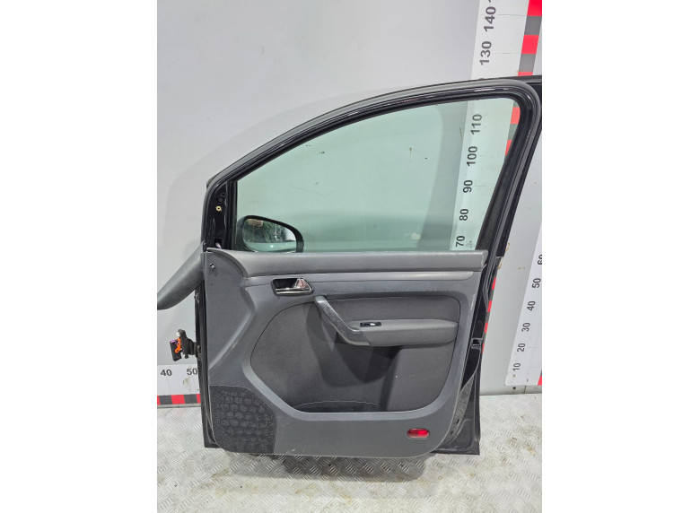 Дверь передняя правая к Volkswagen Touran, 2005г.