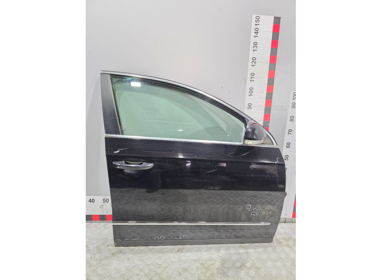 Ручка наружная передняя правая к Volkswagen Passat, 2006г.