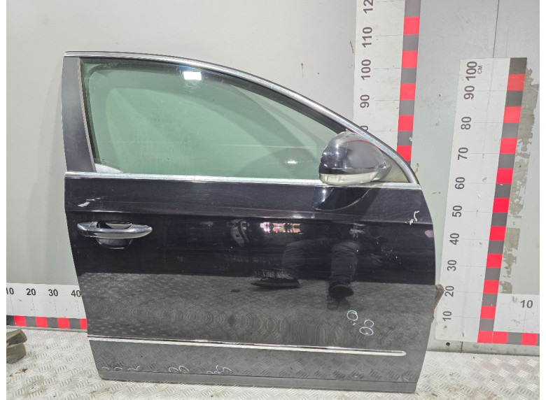 Дверь передняя правая к Volkswagen Passat, 2006г.