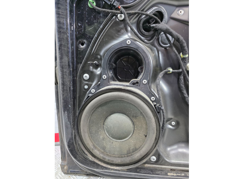Динамик двери передней правой к Volkswagen Passat, 2006г.