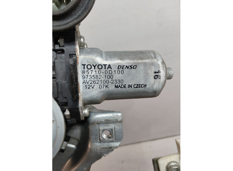 Стеклоподъемник электрический передний правый к Toyota Auris, 2008г.
