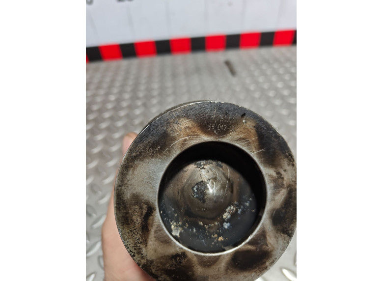 Поршень к BMW 7 G11/G12, 2017г.