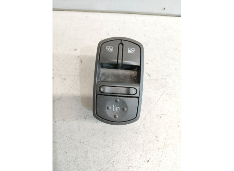 Блок управления стеклоподъемниками к Opel Corsa, 2010г.
