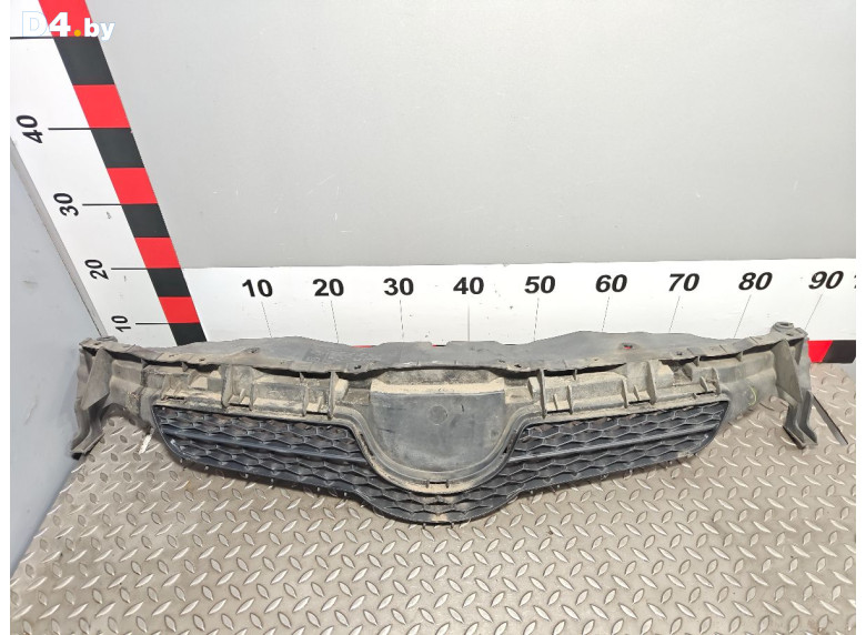 Решетка радиатора к Toyota Auris 2008 г.