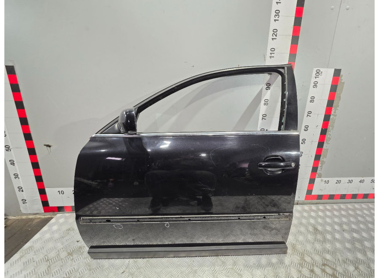 Замок двери передней левой к Volkswagen Passat, 2002г.