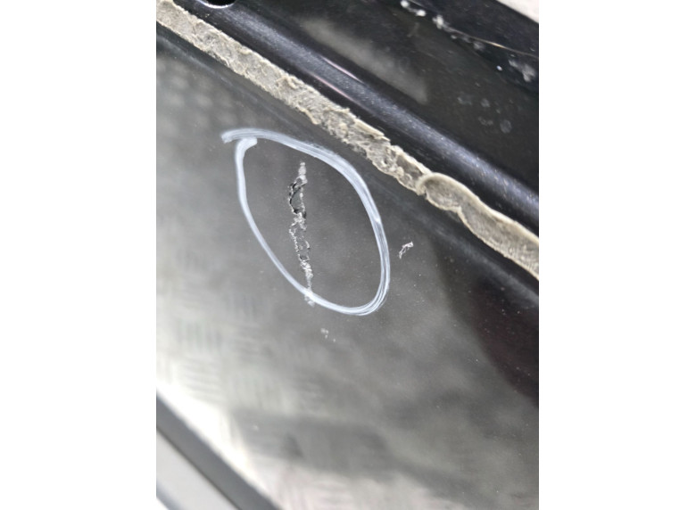Дверь передняя левая к Volkswagen Passat, 2002г.