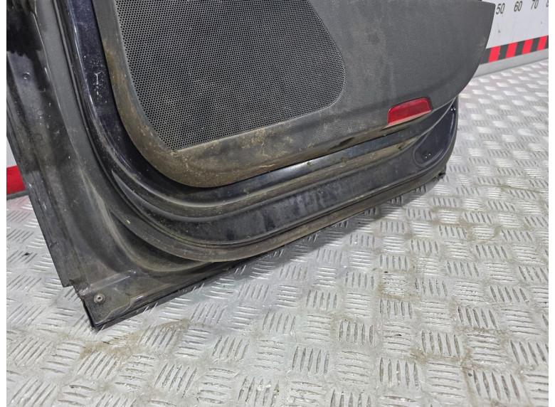 Дверь задняя правая к Volkswagen Passat, 2006г.
