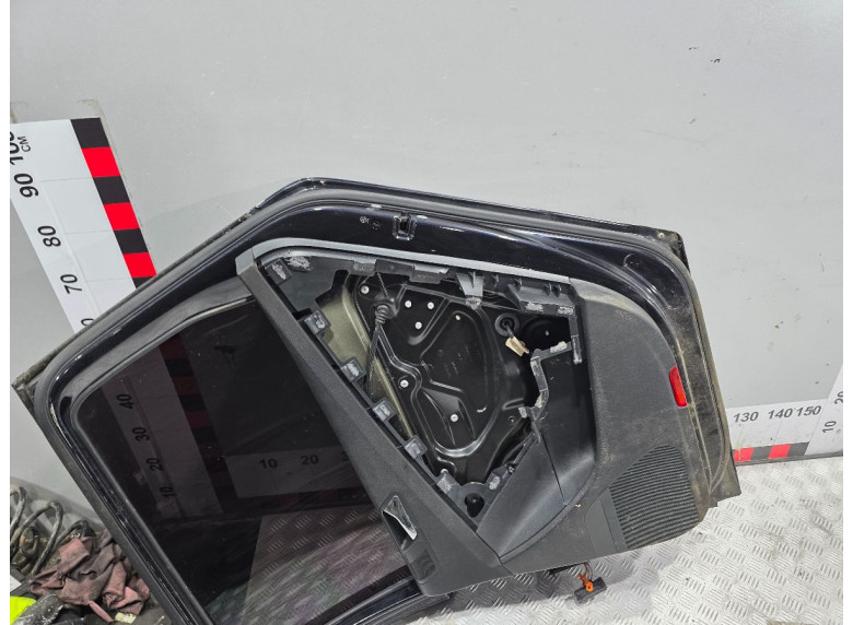 Дверь задняя правая к Volkswagen Passat, 2006г.