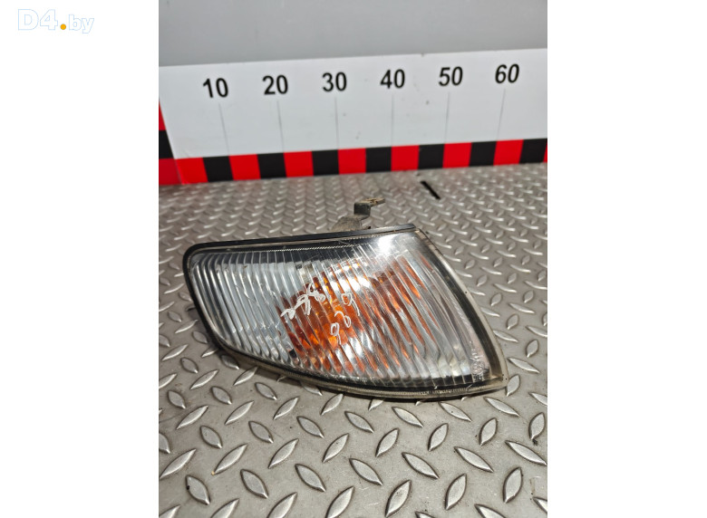 Поворотник правый к Mazda 626 1998 г.