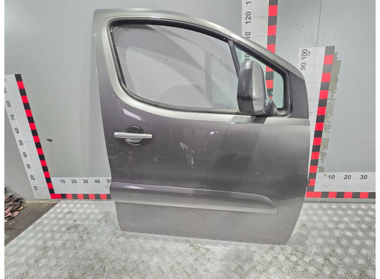 Дверь передняя правая к Peugeot Partner, 2011г.