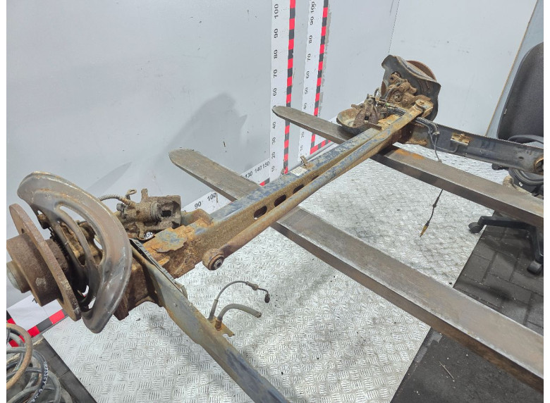 Балка подвески задняя к Nissan Primastar, 2004г.