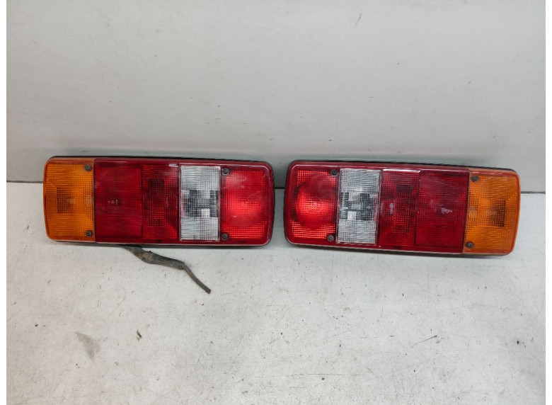 Фонарь задний (комплект) к Volkswagen Crafter, 2006г.
