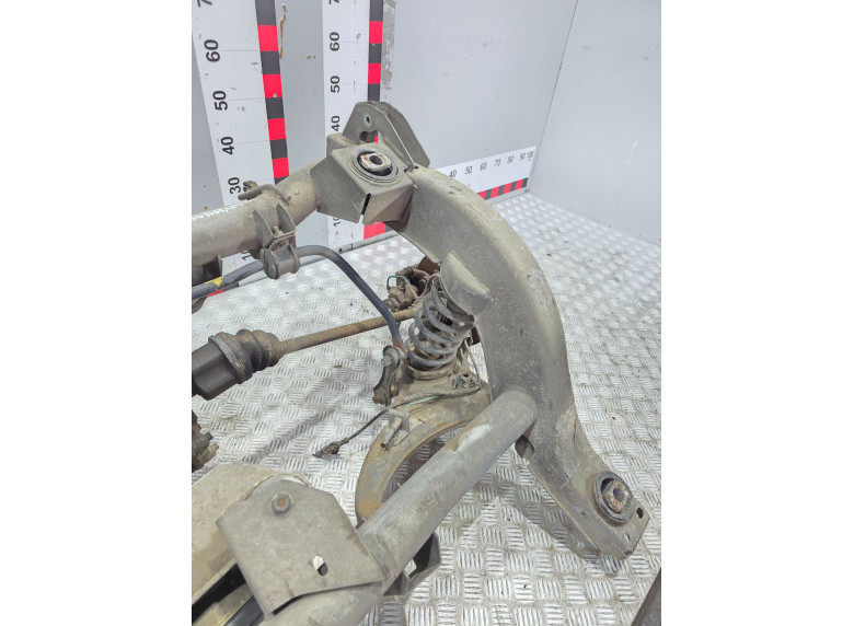 Балка подвески задняя к Renault Scenic RX4, 2002г.