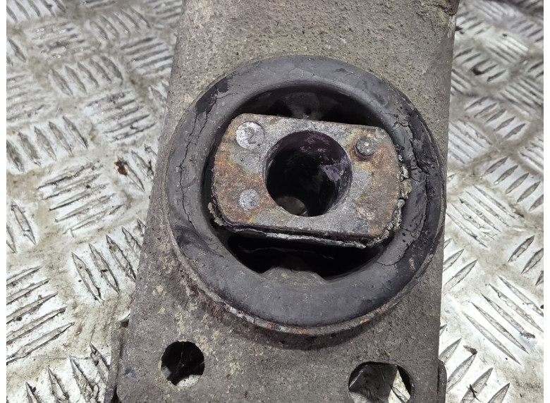 Балка подвески задняя к Renault Scenic RX4, 2002г.