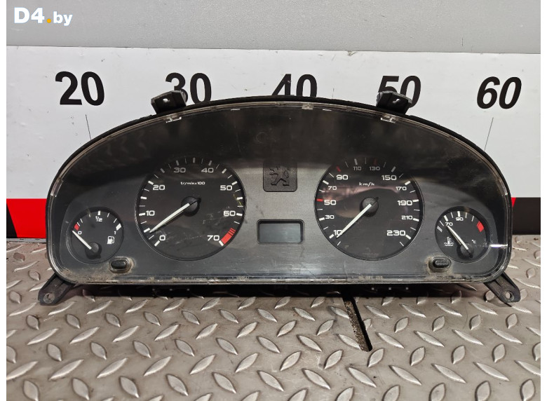 Щиток приборов (приборная панель) к Peugeot 406 2001 г.