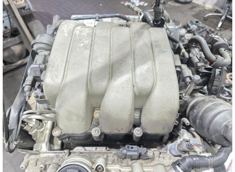 Коллектор впускной к Audi A6, 2006г.